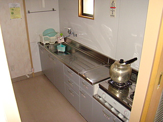 志和池斎場